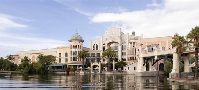 Canal Walk Shopping Centre awarded prestigious 5-Star Green Star Award